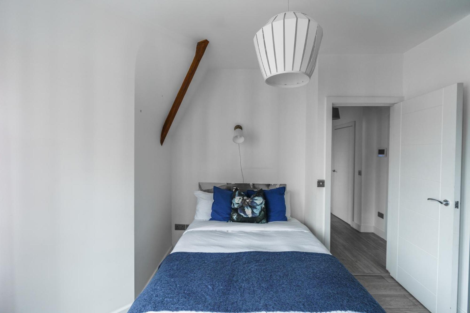 The Apartments Kensington High Street London Exterior photo